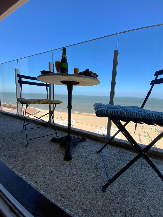 Genieten Van De Vlaamse Kust Met Prachtig Zeezicht De Haan Bagian luar foto
