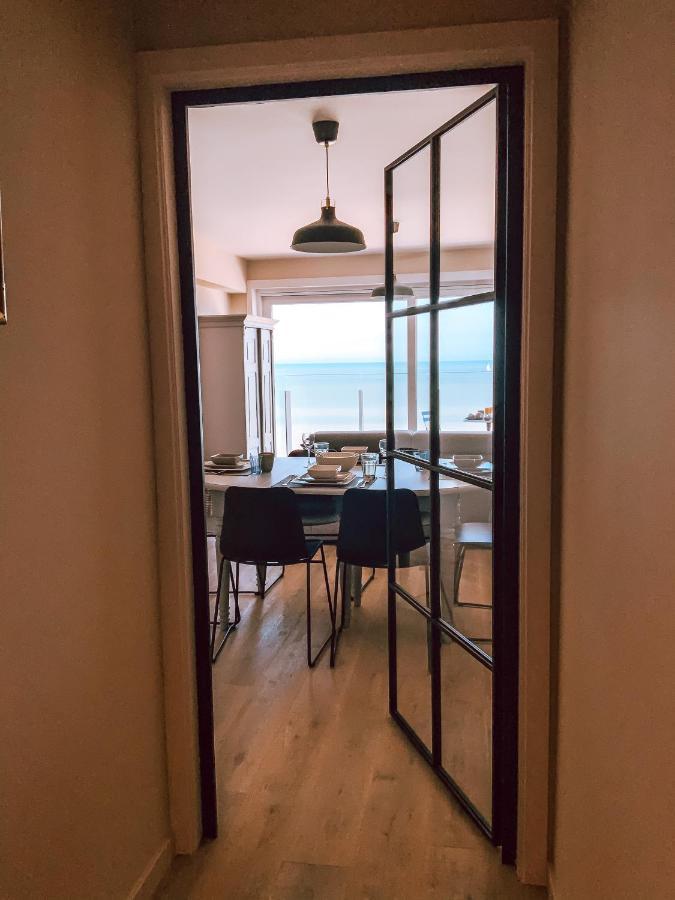 Genieten Van De Vlaamse Kust Met Prachtig Zeezicht De Haan Bagian luar foto